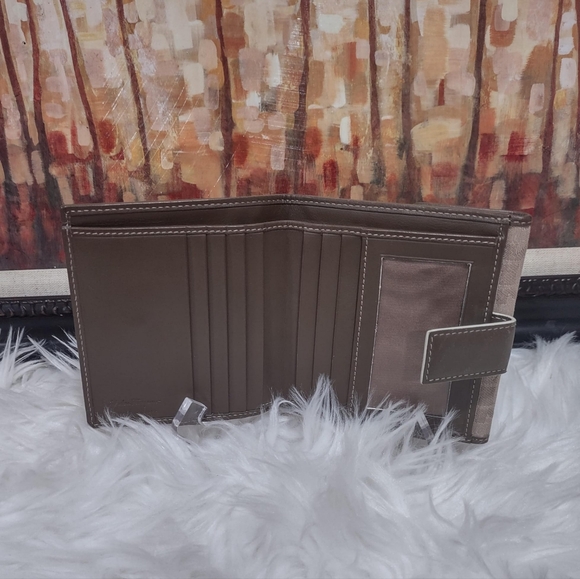 Salvatore Ferragamo - Picture 3 of 8